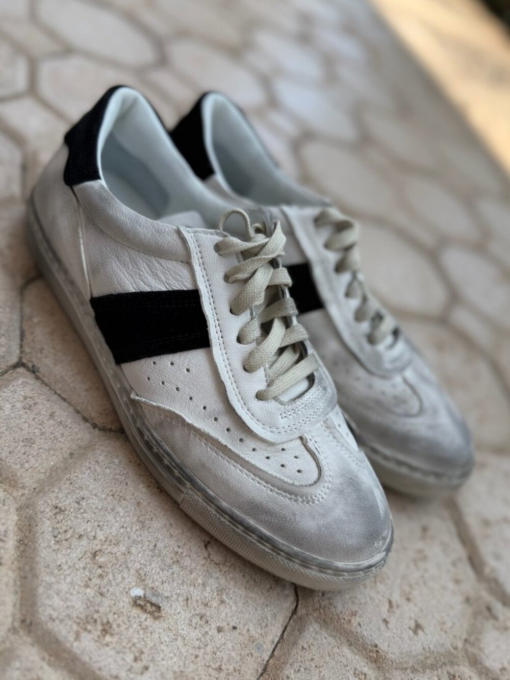 Greats Brooklyn Leather Sneakers Size 8 | Women's Premium White Sneakers